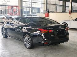 نيسان ألتيما